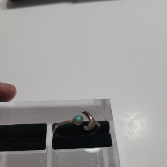 Unique Silver Tone Turquoise Mermaid Fish Tail Vintage Feel Ring Sz 8